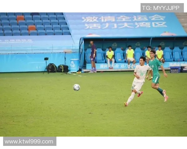 日本U18青年队对决斯洛伐克U18球队精彩赛事回顾与分析