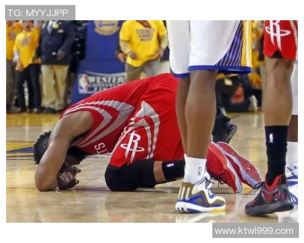 火箭队与步行者队激战常规赛争夺季后赛席位的关键对决