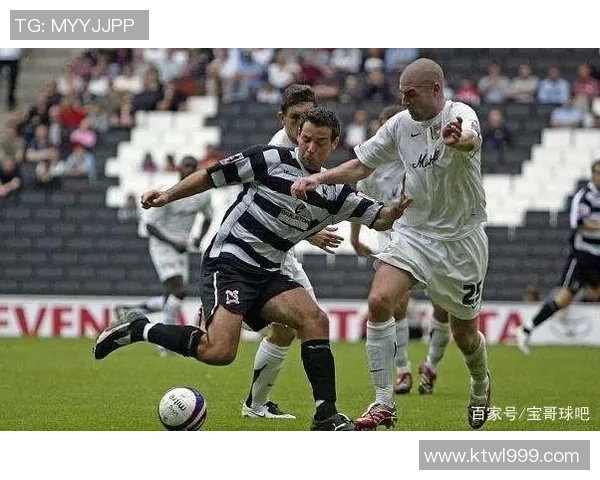 达灵顿与沃尔索尔激战正酣比分悬念引发球迷热议 达灵顿与沃尔索尔激战正酣比分悬念引发球迷热议