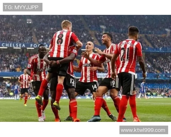 南安普顿主场迎战阿森纳12月16日英超精彩对决即将上演 南安普顿主场迎战阿森纳12月16日英超精彩对决即将上演