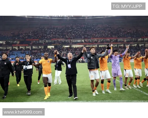 广州恒大主场狂胜重庆力帆七球大捷展现强大实力